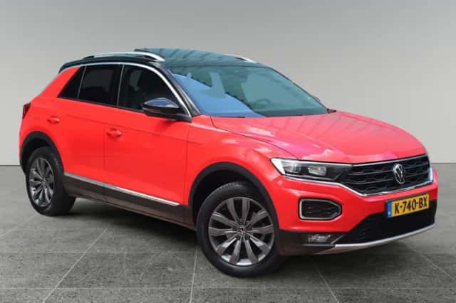 Volkswagen T-Roc (2020) thumbnail 2
