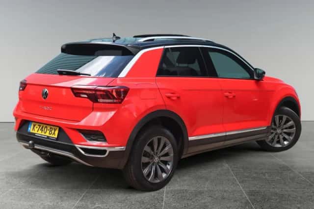 Volkswagen T-Roc (2020) thumbnail 4