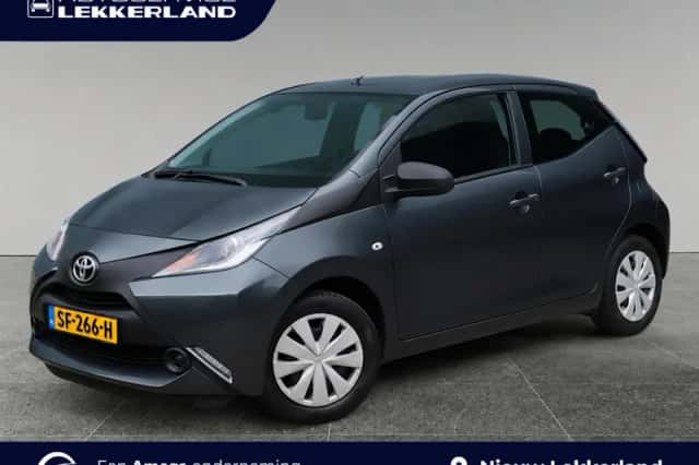 Toyota Aygo (2018) thumbnail 1