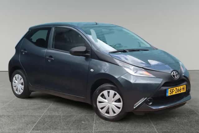 Toyota Aygo (2018) thumbnail 2