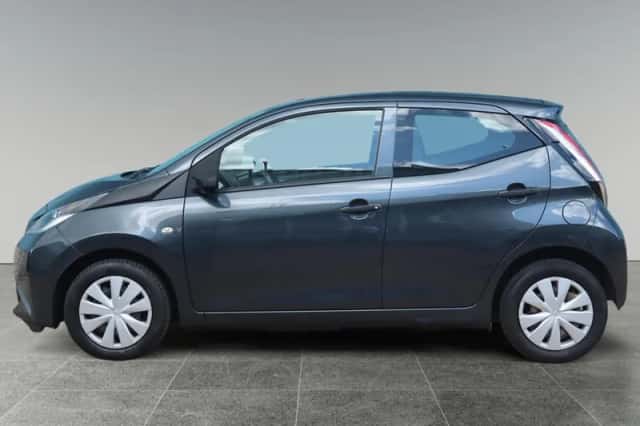 Toyota Aygo (2018) thumbnail 5