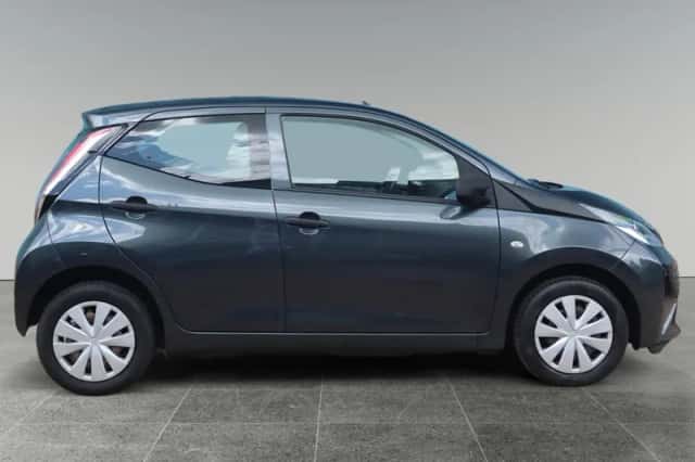 Toyota Aygo (2018) thumbnail 6