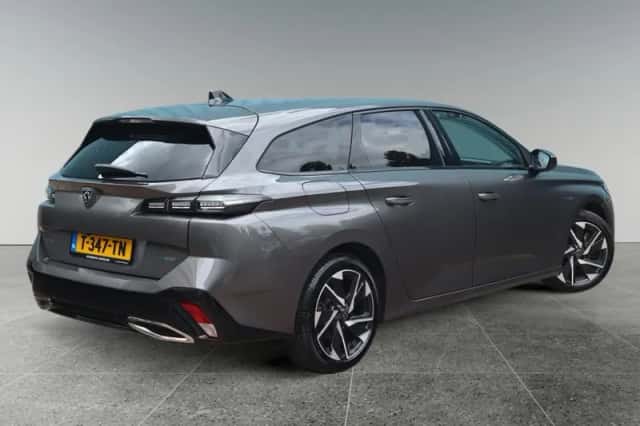 Peugeot 308 (2023) thumbnail 4