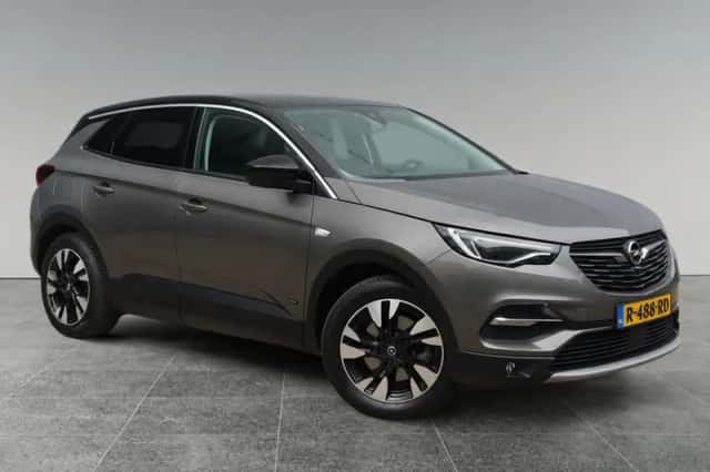 Opel Grandland X (2021) thumbnail 2