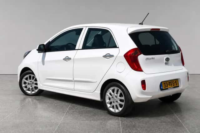 Kia Picanto (2012) thumbnail 3