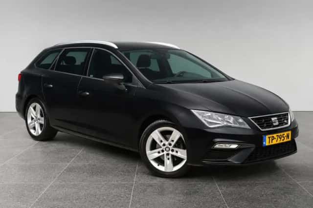 SEAT Leon (2018) thumbnail 2