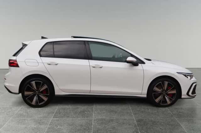 Volkswagen Golf (2022) thumbnail 6