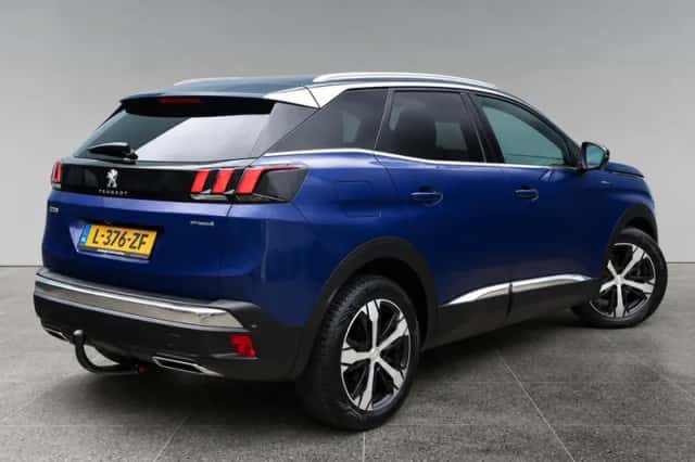 Peugeot 3008 (2017) thumbnail 4