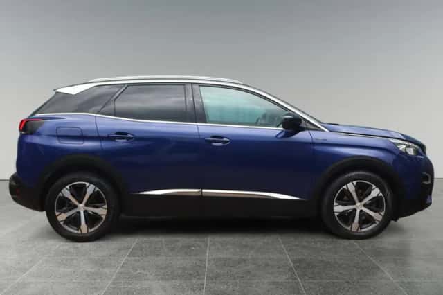 Peugeot 3008 (2017) thumbnail 6