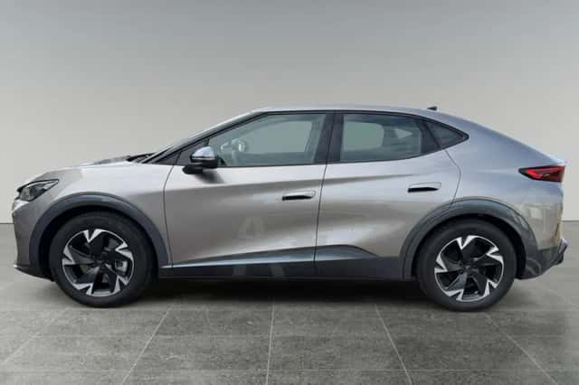 CUPRA Tavascan (2026) thumbnail 5