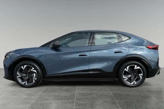 CUPRA Tavascan (2026) thumbnail 4