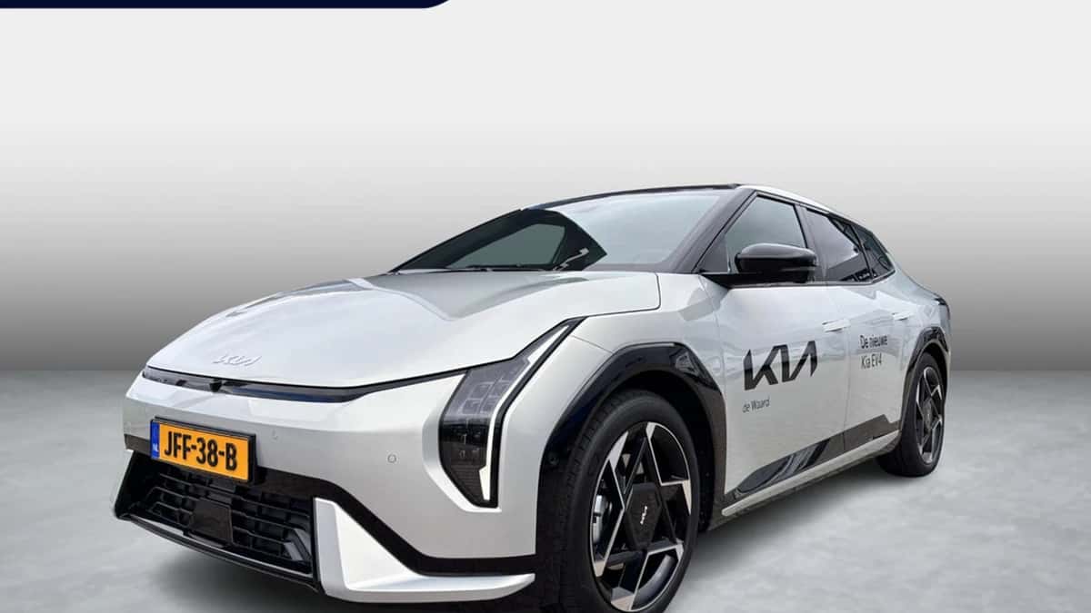 Kia EV4 (2025) — foto 1