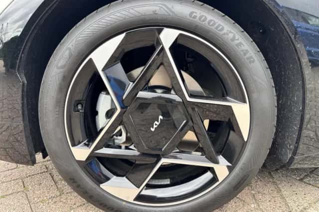Kia EV4 (2025) thumbnail 3