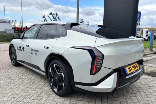 Kia EV4 (2025) thumbnail 6