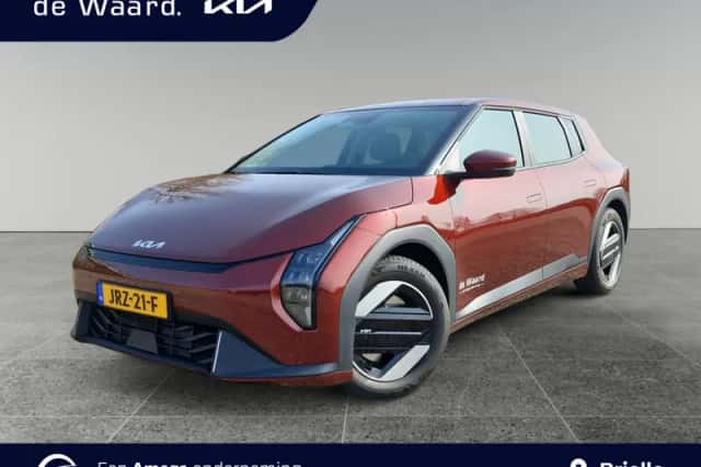 Kia EV4 (2025) thumbnail 1
