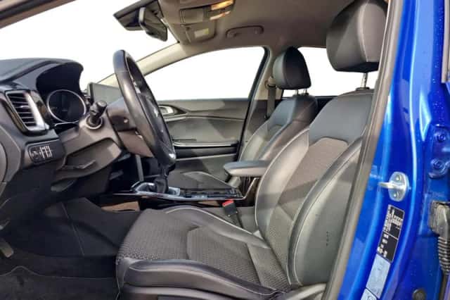 Kia XCeed (2020) thumbnail 3
