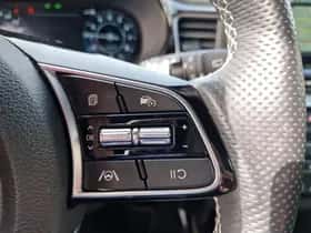 Kia XCeed (2023) thumbnail 16