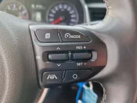 Kia Stonic (2021) thumbnail 13