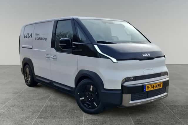 Kia PV5 (2025) thumbnail 2