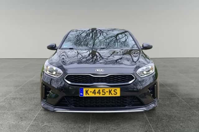 Kia Proceed (2021) thumbnail 5