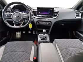 Kia Proceed (2021) thumbnail 8
