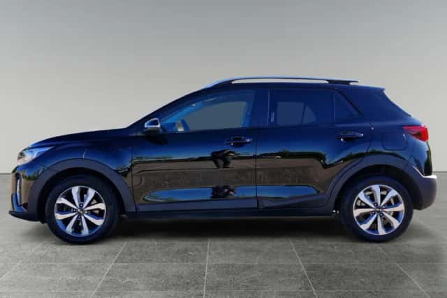 Kia Stonic (2021) thumbnail 4