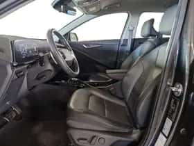 Kia Niro (2023) thumbnail 3