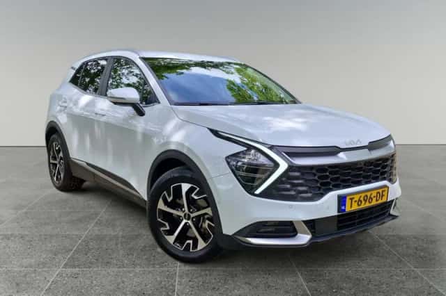 Kia Sportage (2022) thumbnail 2