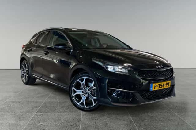 Kia XCeed (2022) thumbnail 2