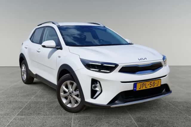 Kia Stonic (2025) thumbnail 2