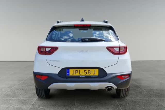 Kia Stonic (2025) thumbnail 6