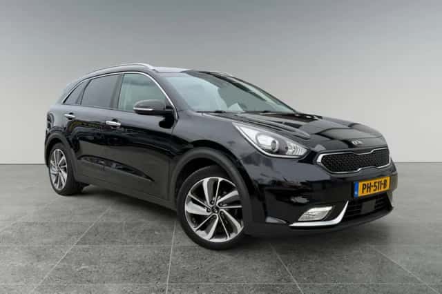 Kia Niro (2017) thumbnail 2