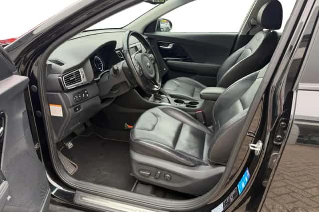 Kia Niro (2017) thumbnail 3