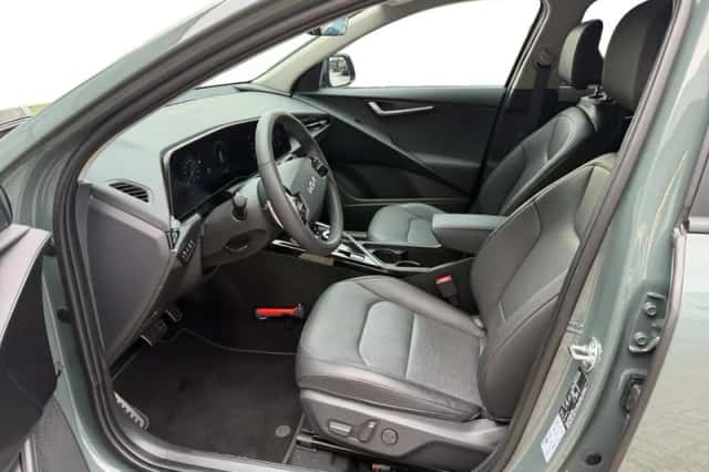 Kia Niro (2025) thumbnail 3