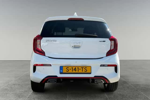 Kia Picanto (2023) thumbnail 6