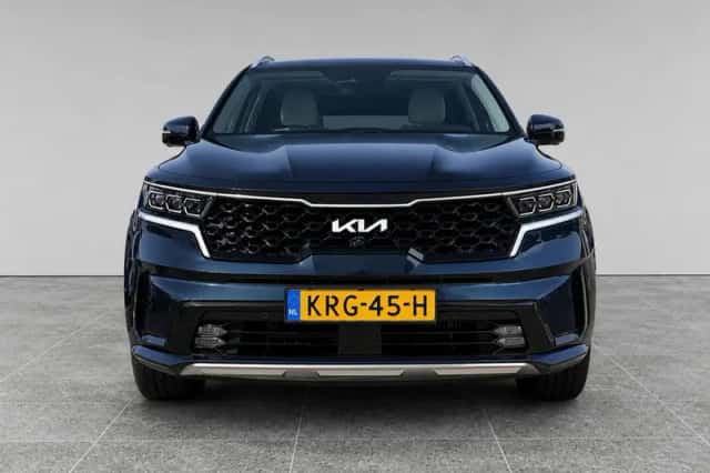 Kia Sorento (2023) thumbnail 6