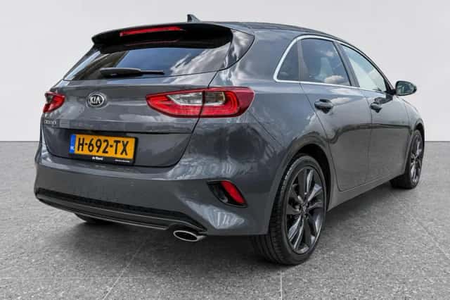 Kia Ceed (2020) thumbnail 2