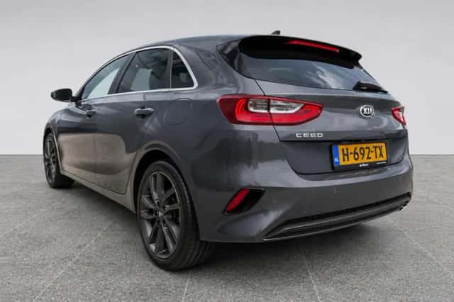 Kia Ceed (2020) thumbnail 5