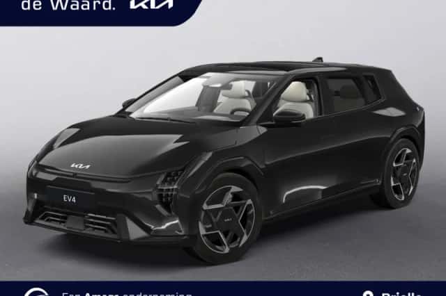 Kia EV4 (2026) thumbnail 1