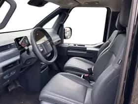 Kia PV5 (2025) thumbnail 2