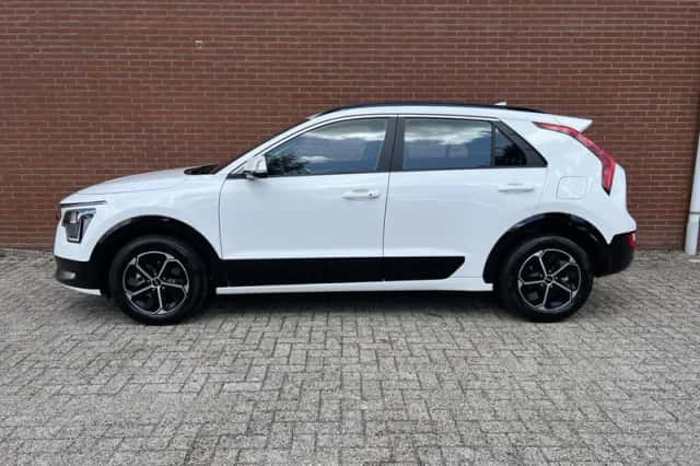 Kia Niro (2026) thumbnail 3