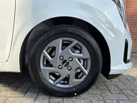 Kia Picanto (2025) thumbnail 5