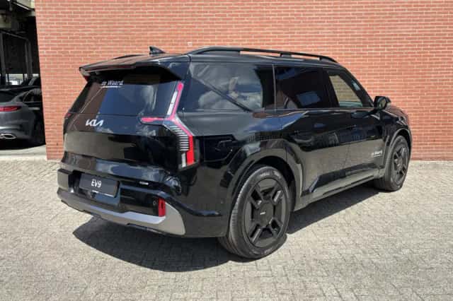 Kia EV9 (2026) thumbnail 4