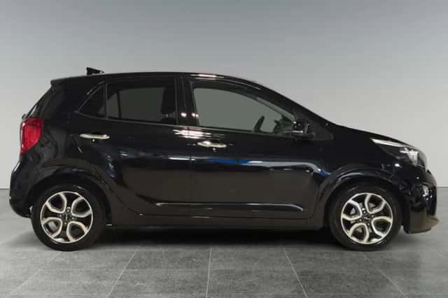 Kia Picanto (2023) thumbnail 4