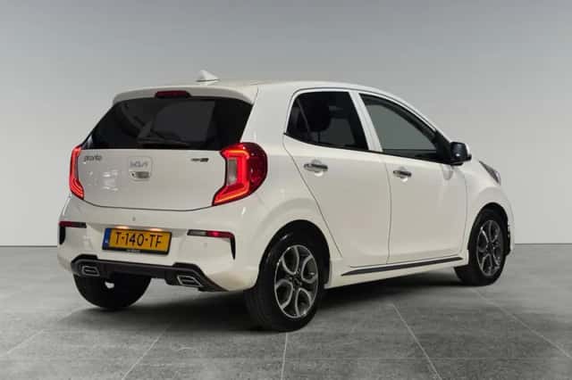 Kia Picanto (2023) thumbnail 4