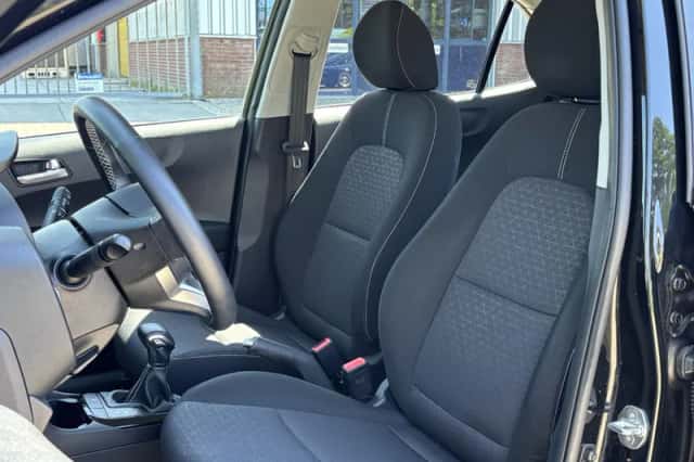 Kia Picanto (2021) thumbnail 2