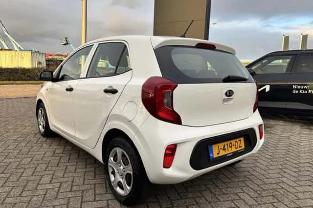 Kia Picanto (2020) thumbnail 4