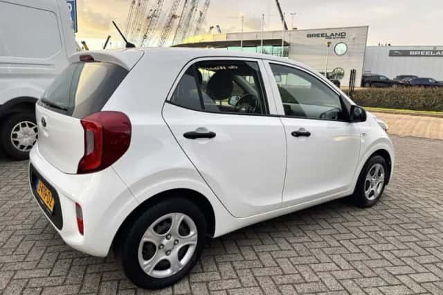 Kia Picanto (2020) thumbnail 6