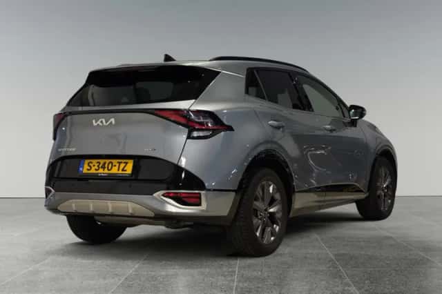 Kia Sportage (2023) thumbnail 4