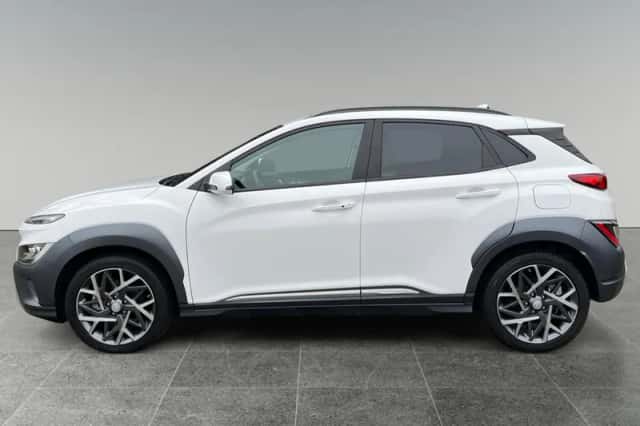 Hyundai Kona (2022) thumbnail 2
